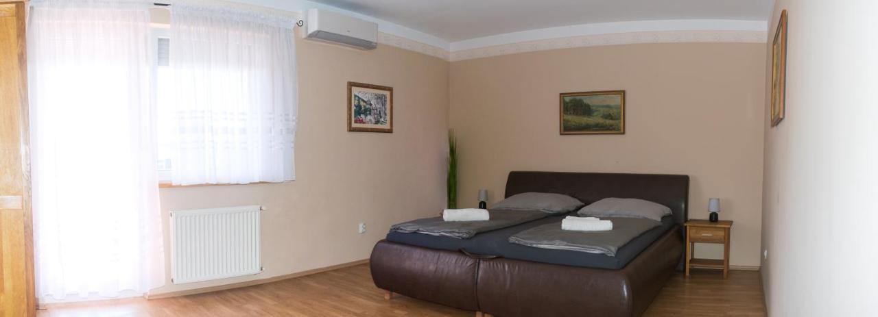 Oazis Apartman Keszthely Bagian luar foto