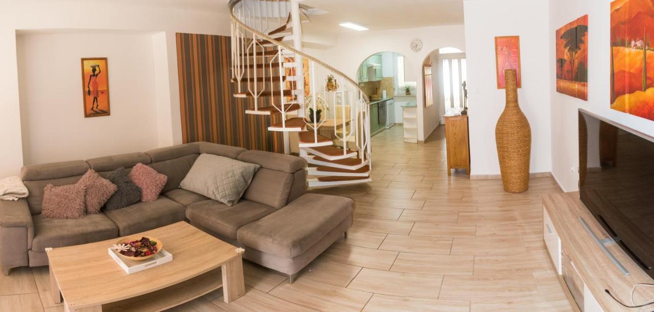 Oazis Apartman Keszthely Bagian luar foto